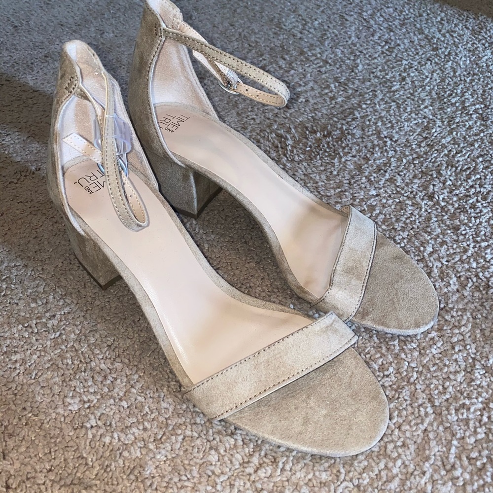 NWT Tan Block Heels